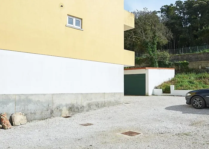 Sweet I - Free Parking Sintra